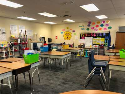 Lunt - Robert Elementary School Classroom Standard in Las Vegas