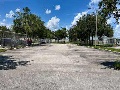 W. R. Thomas Middle School Parking Lot - Main in Miami