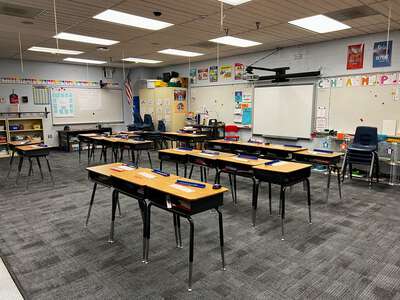 Wiener - Louis Jr. Elementary School Classroom Standard in Las Vegas