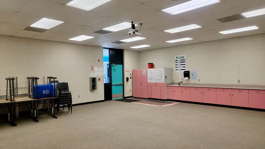 La Joya Middle School Classroom Standard in Visalia