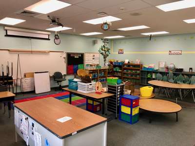 Anna Maria Elementary School Classroom Standard in Holmes Beach