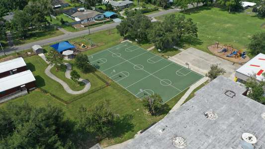 Pasco Elementary School Outdoor Basketball Courts in Dade City