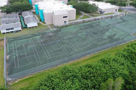 Haile Middle School Tennis Courts in Bradenton 2
