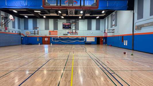 Whiteaker Middle School Gym - Main in Keizer