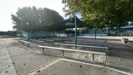 Del Mar Elementary School Outdoor Area in Santa Cruz