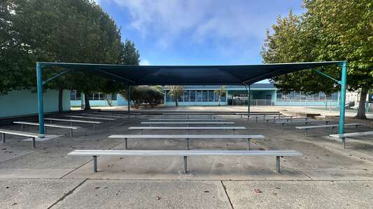 Del Mar Elementary School Outdoor Area in Santa Cruz