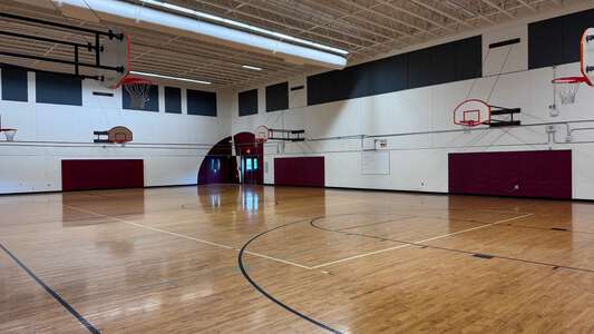 Parrish Middle School Gym - Aux in Salem