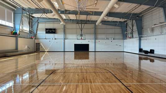 W. Verne McKinney Elementary School Gym in Hillsboro