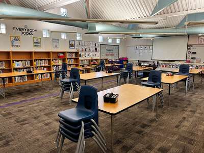 Rowe - Lewis E. Elementary School Library in Las Vegas