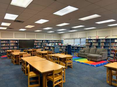 Morningside Elementary School Library in Fort Worth
