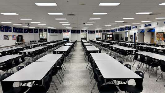 Salem Middle School Cafeteria in Virginia Beach