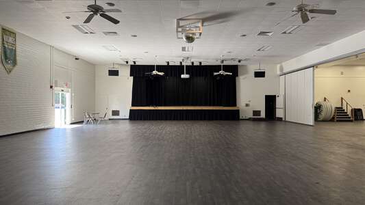 Cerro Villa Middle School Auditorium in Villa Park