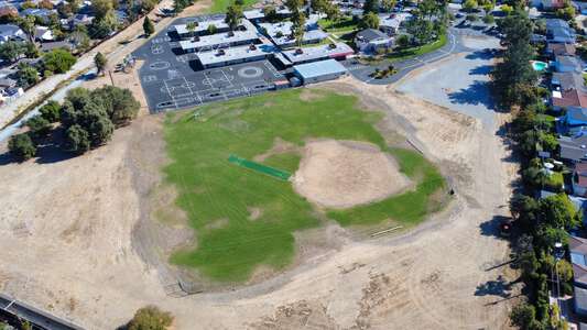 Lone Hill Field - Medium in San Jose