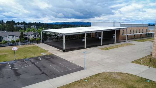 Tumwater Middle School Outdoor Covered Area in Portland 3