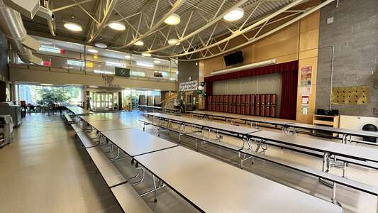 Commons (Cafeteria)
