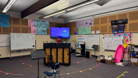 Whiteaker Middle School Choir Room in Keizer 2