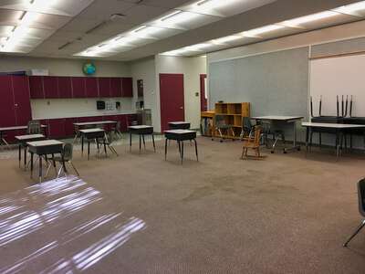 Schwarzkopf Elementary School (3861) Classroom Standard in Lutz