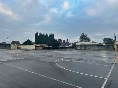 Crosby Elementary School Outdoor Basketball Courts in Garden Grove