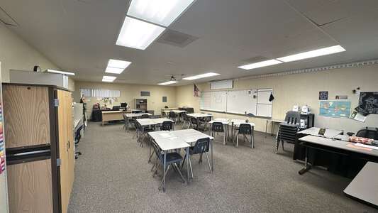 Major General Raymond Murray High School Classroom Standard in Vista 2