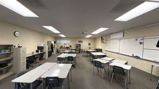 Major General Raymond Murray High School Classroom Standard in Vista 3