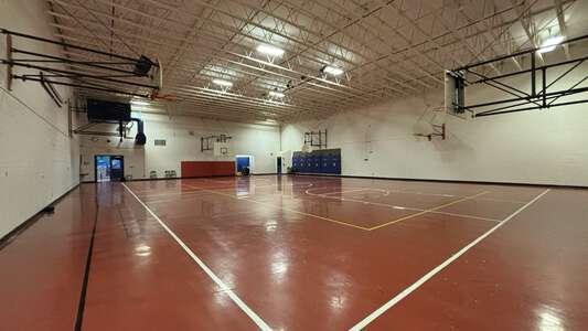 Clear Lake Elementary School Gym in Eugene 2