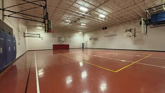 Clear Lake Elementary School Gym in Eugene 4