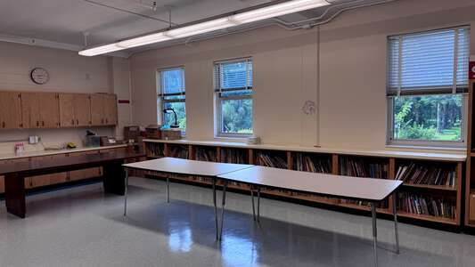 Mt. Herman Exceptional Student Center Library (3 hr min) in Jacksonville 2