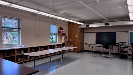 Mt. Herman Exceptional Student Center Library (3 hr min) in Jacksonville 3