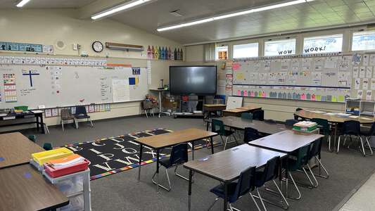 Davis Elementary School Classroom Standard in Stockton