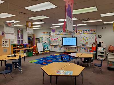 Lakeville Elementary School Classroom Standard in Orlando