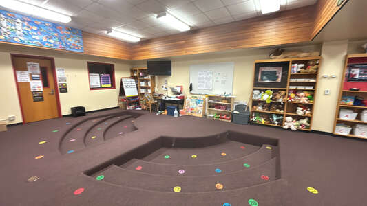 Gammon Elementary School Library in Wichita 5