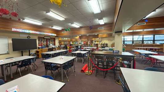 Gammon Elementary School Library in Wichita 3