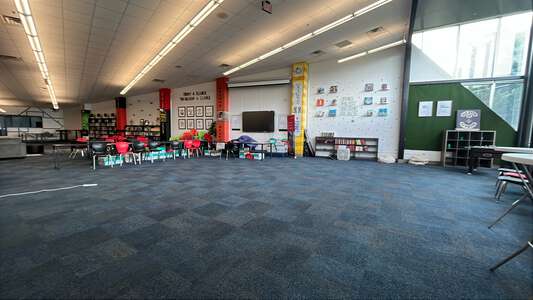 Luther J. Price Middle School Library in Atlanta 1