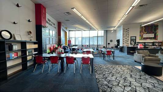 Luther J. Price Middle School Library in Atlanta 3