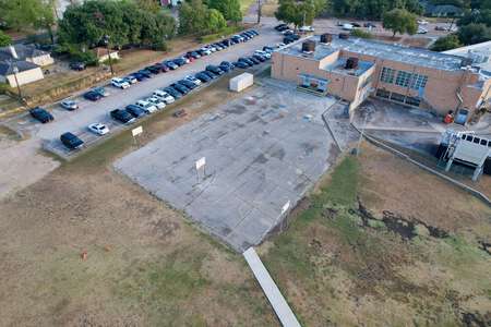 William Brown Miller Elementary School Outdoor Basketball Courts in Dallas