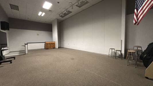 Leslie Middle School Room 111 - Stage in Salem 1