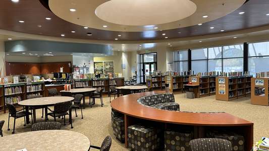 Portola Springs Elementary School Library in Irvine