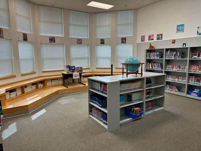 William Harold Kolb Elementary School Media Center in Dublin