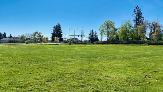 Verne Duncan Elementary School Field - Practice West in Happy Valley