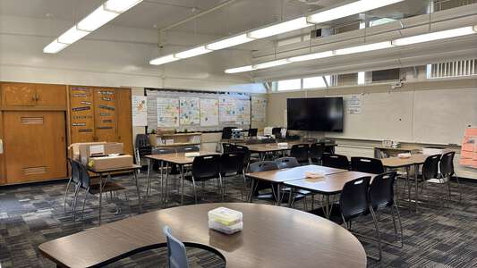 Los Altos Elementary School Classroom Standard in Whittier 2