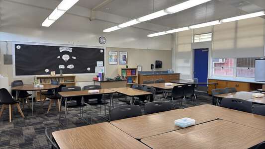 Los Altos Elementary School Classroom Standard in Whittier 4
