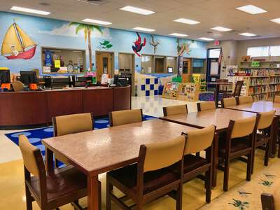 Hammond Elementary School (0102) Library in Odessa