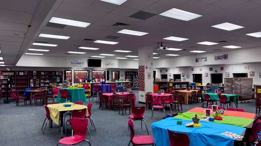 Cypresswood Elementary School Library in Humble 4
