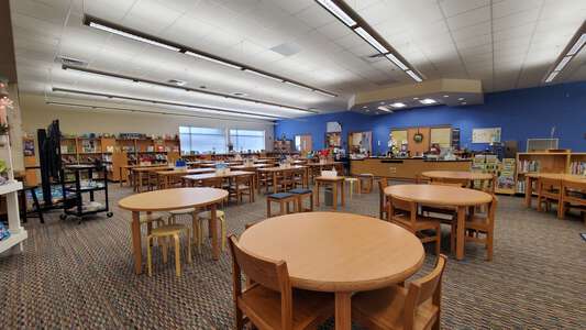 Cedar Bluff Elementary School Library in Knoxville