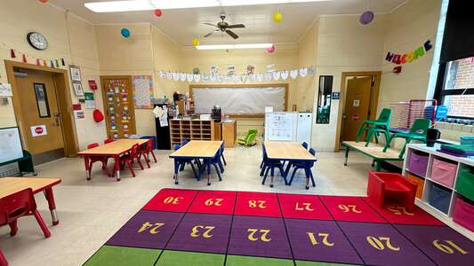 Minneha Core Knowledge Magnet Elementary School Classroom Standard in Wichita 3