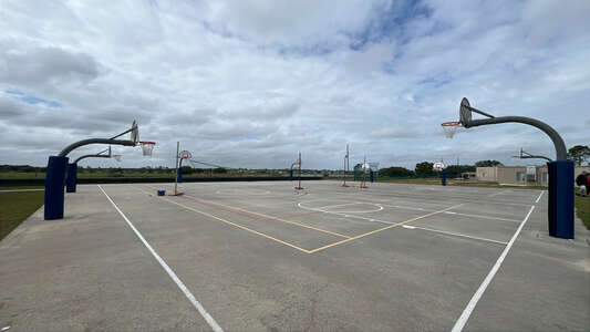 Chain of Lakes Elementary School Outdoor Basketball Courts in Winter Haven 2