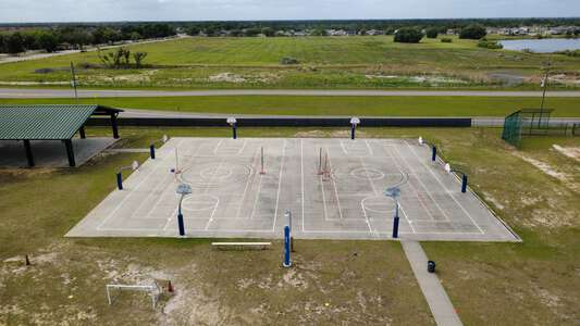 Chain of Lakes Elementary School Outdoor Basketball Courts in Winter Haven 4