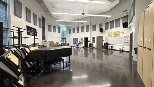 McNary High School Room 170 - Choir in Keizer 2