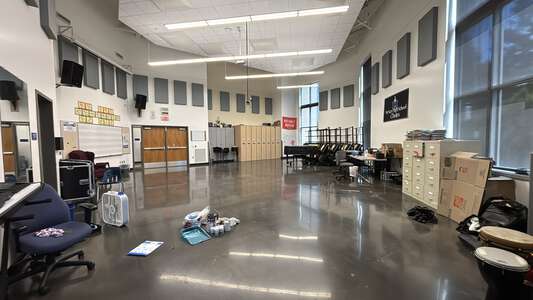 McNary High School Room 170 - Choir in Keizer 3
