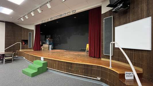 Kilo Middle School Theater - Little in Auburn